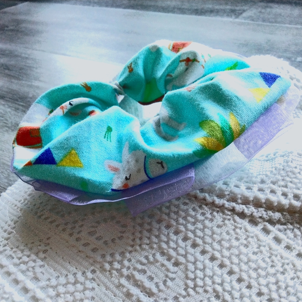 Ni prob-llama scrunchie (matching dog bandana)